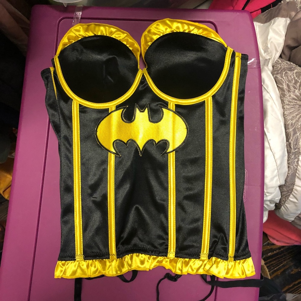 Costume